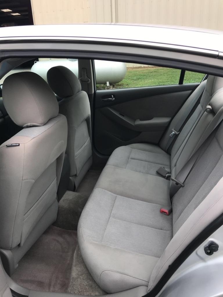 Nissan Altima  2012