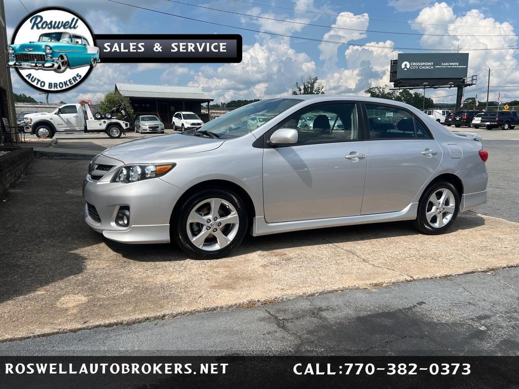 Toyota Corolla L 5-Speed MT 2012