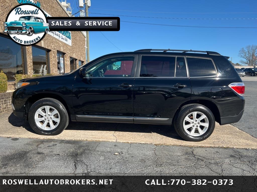Toyota Highlander Base 4WD 2012