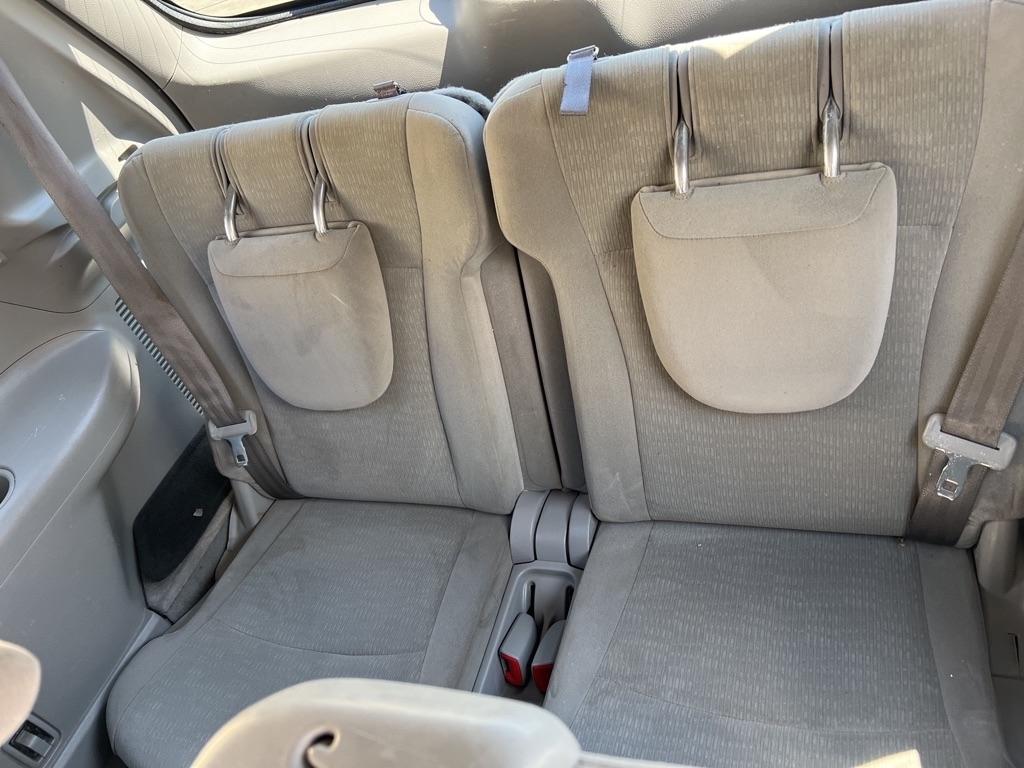 Toyota Highlander Base 2WD I4 2012