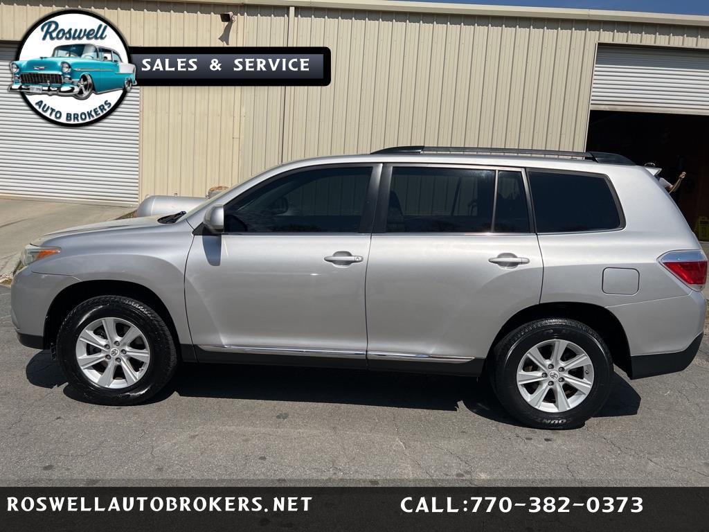 Toyota Highlander Base 2WD I4 2012