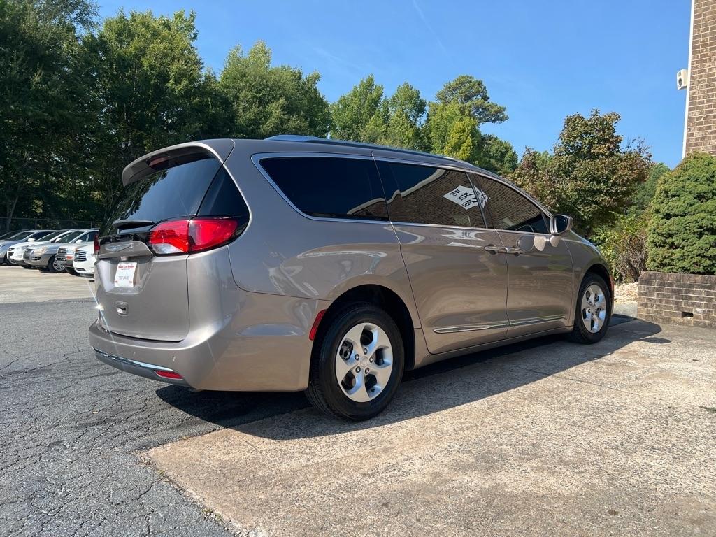 Chrysler Pacifica Touring-L Plus 2017