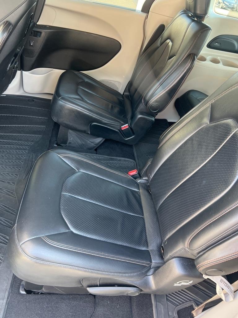 Chrysler Pacifica Touring-L Plus 2017