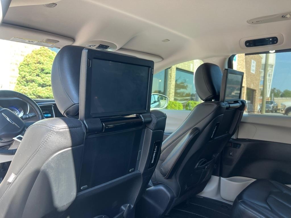 Chrysler Pacifica Touring-L Plus 2017