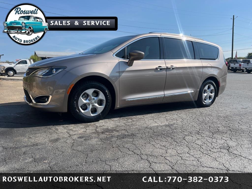 Chrysler Pacifica Touring-L Plus 2017