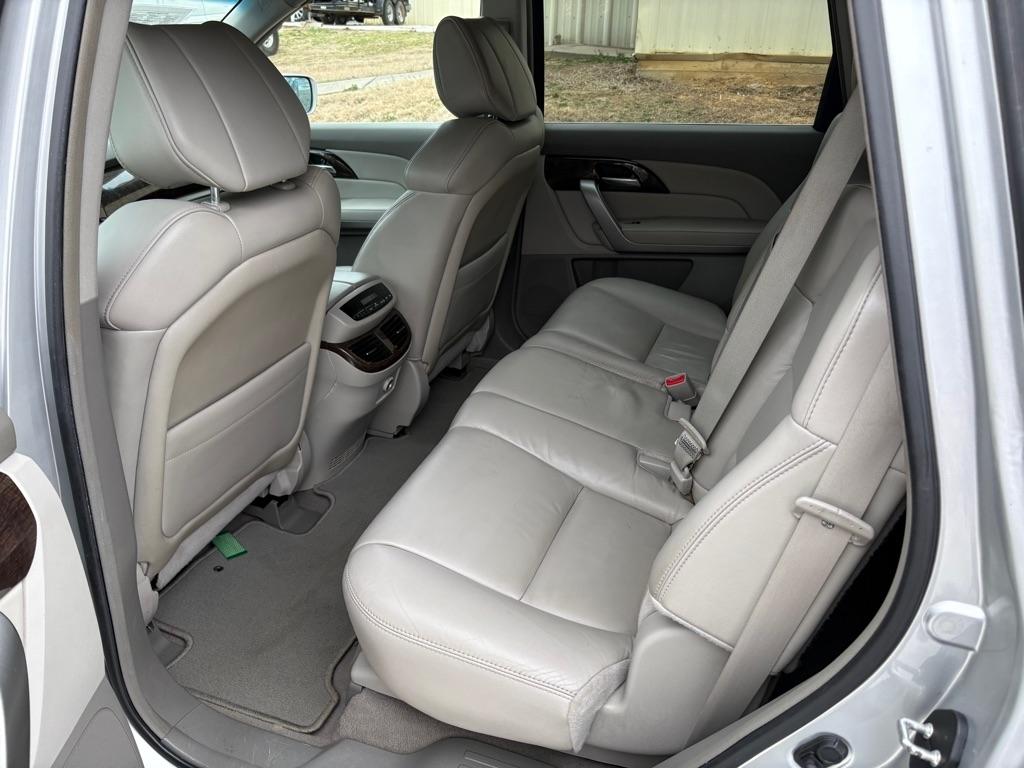 Acura MDX 6-Spd AT w/Tech Package 2012