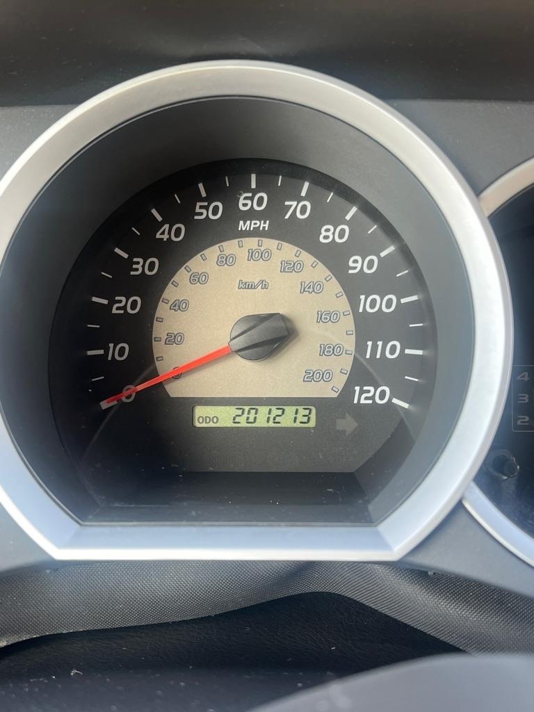 Toyota Tacoma PreRunner Double Cab V6 Auto 2WD 2009