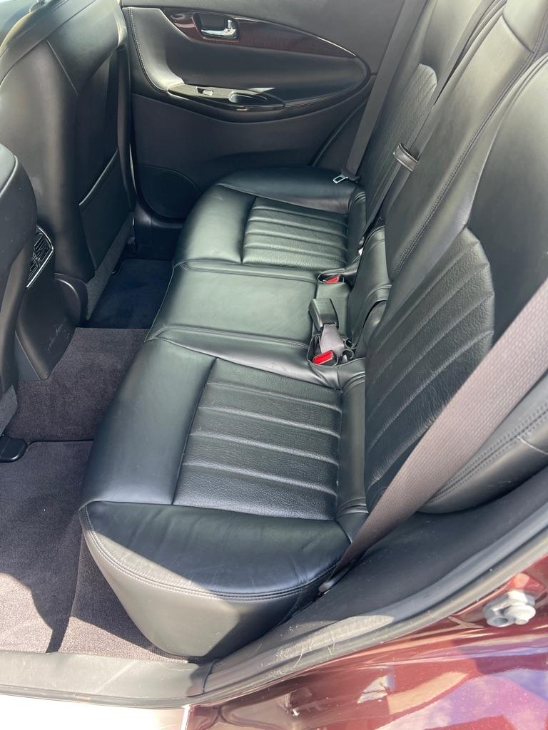 Infiniti QX50 Base RWD 2017