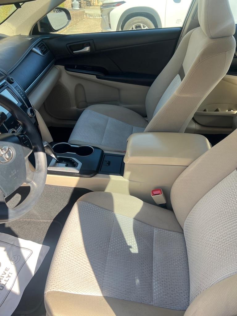 Toyota Camry L 2012
