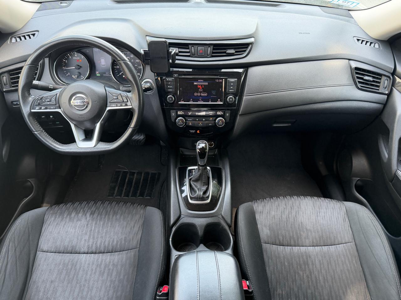 Nissan Rogue  2020