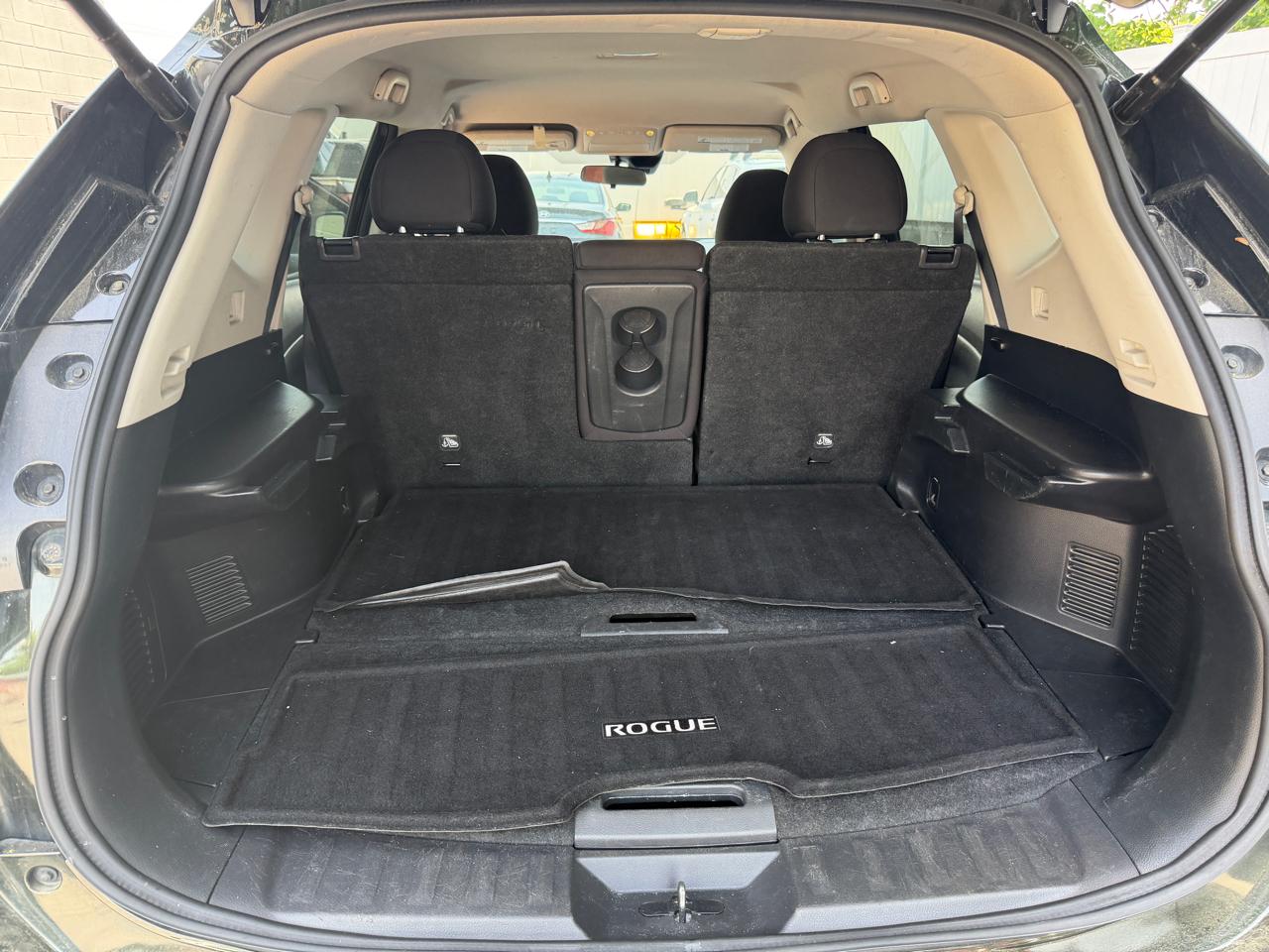 Nissan Rogue  2020