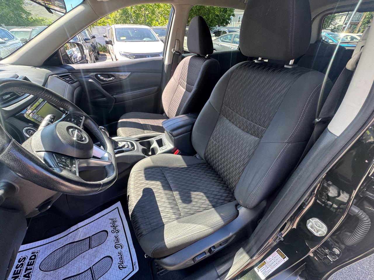 Nissan Rogue  2020