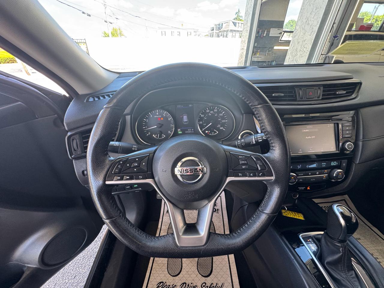 Nissan Rogue  2020