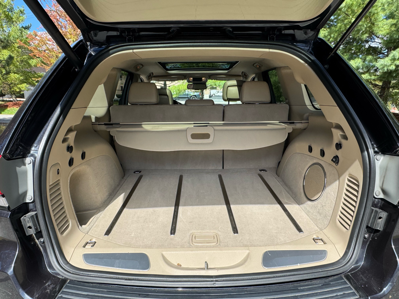 2014 Jeep Grand Cherokee Overland photo 5