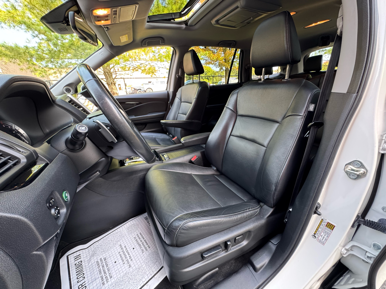 2017 Honda Pilot Touring photo 7