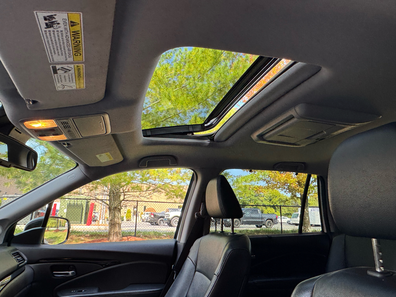 2017 Honda Pilot Touring photo 6