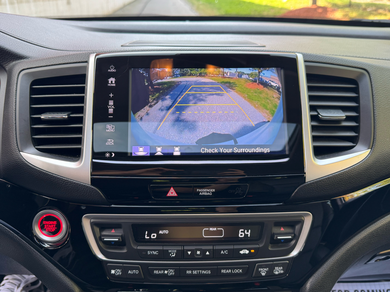 2017 Honda Pilot Touring photo 20