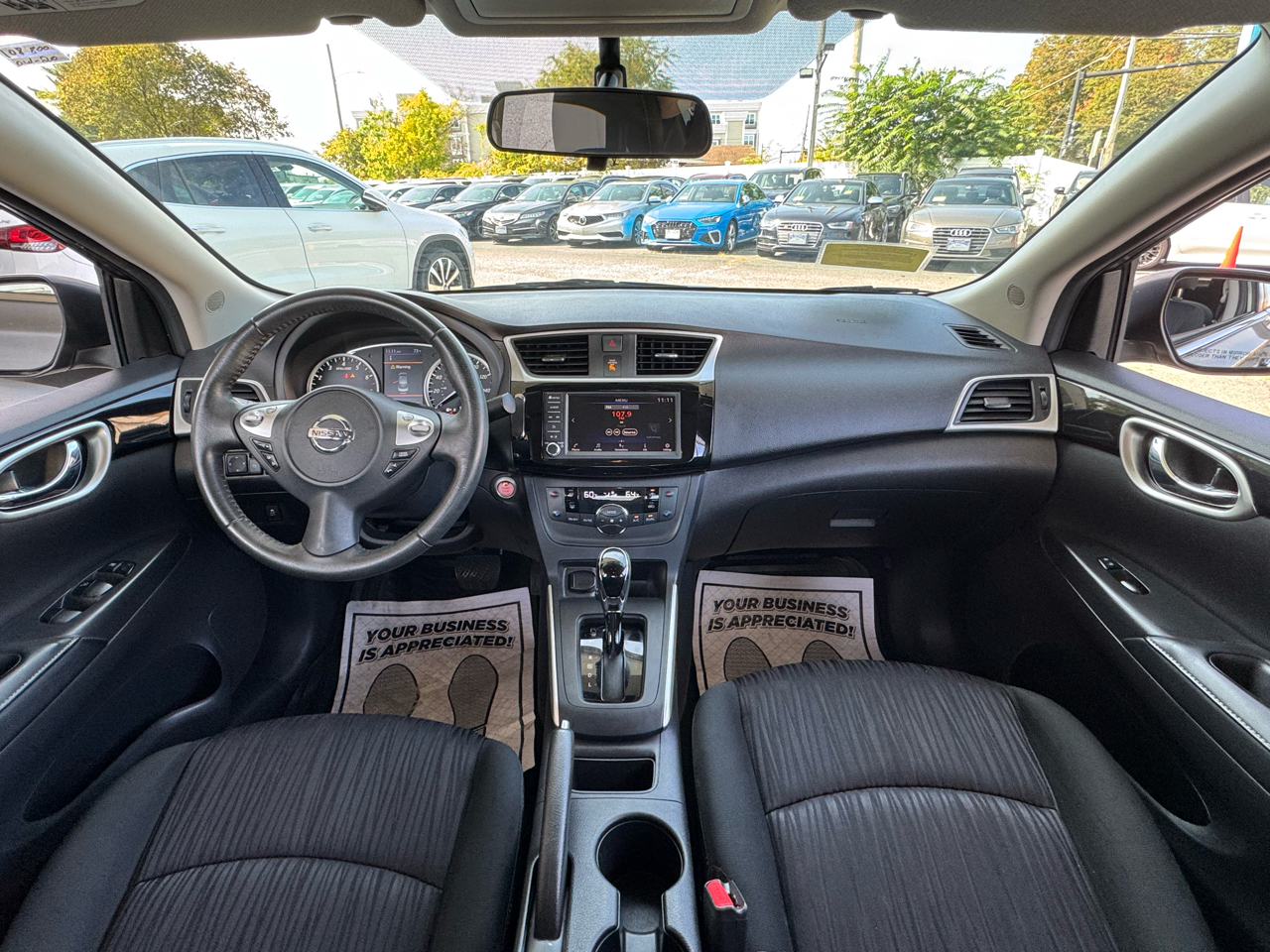 2019 Nissan Sentra SV photo 4