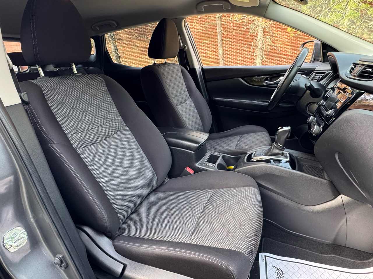 2018 Nissan Rogue Sport SV photo 8