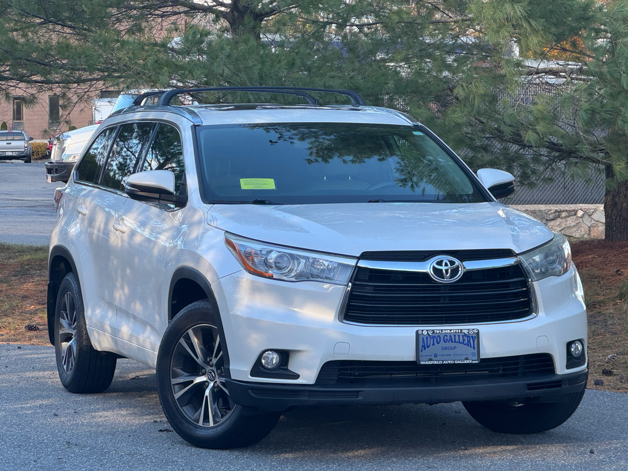 2016 Toyota Highlander AWD 4dr V6 XLE (Natl)  LEATHER NAVIGATION