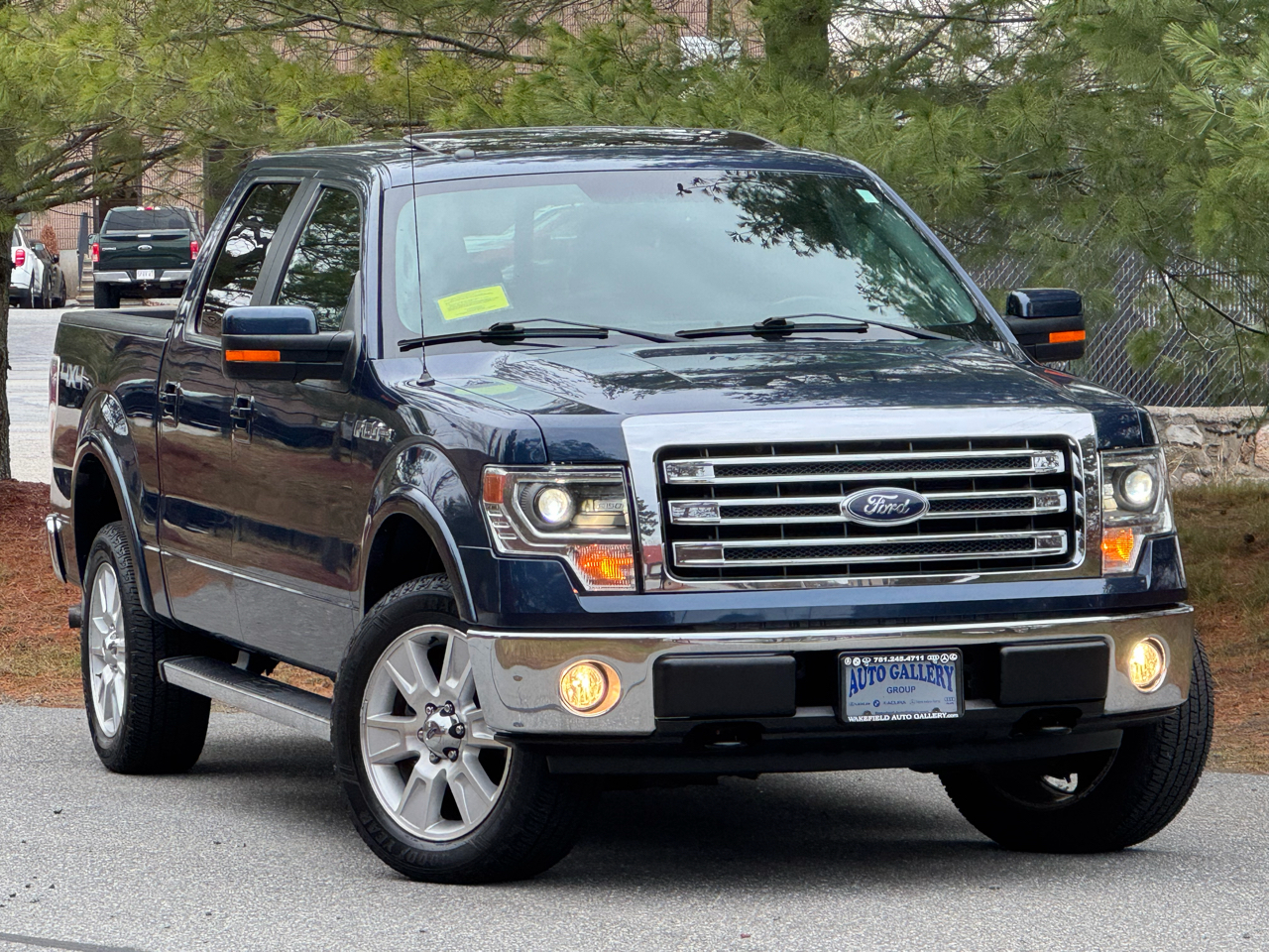 2013 Ford F-150 4WD SuperCrew 145" Lariat