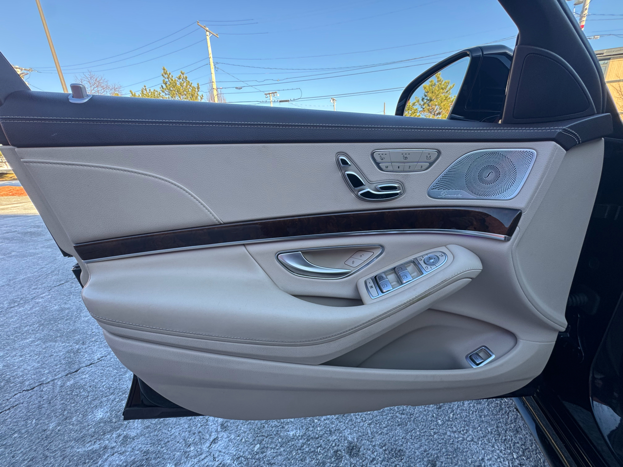 Mercedes-Benz S-Class 4dr Sdn S 550 4MATIC 2015