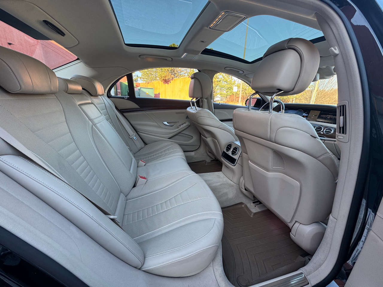 Mercedes-Benz S-Class 4dr Sdn S 550 4MATIC 2015