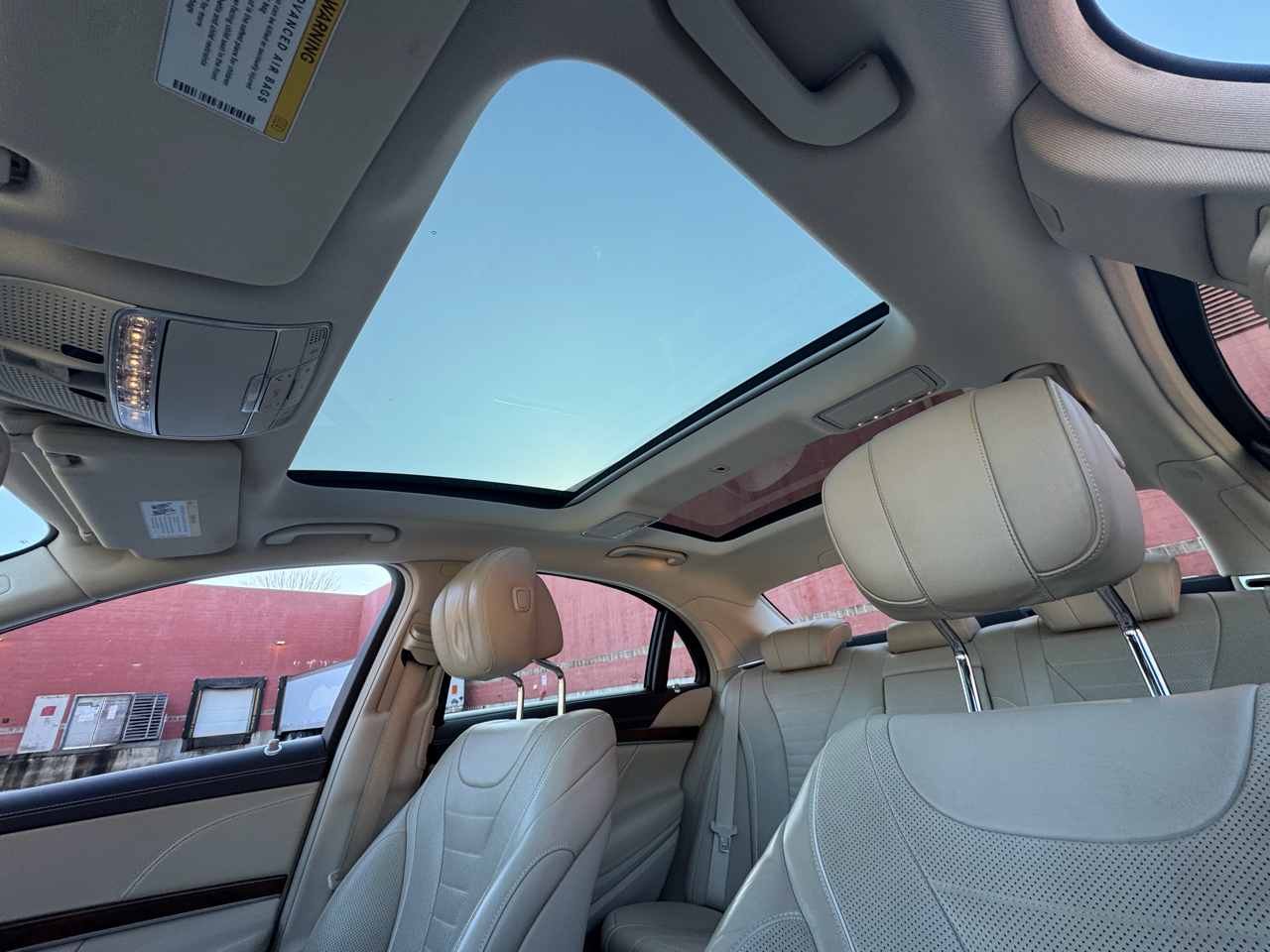 Mercedes-Benz S-Class 4dr Sdn S 550 4MATIC 2015