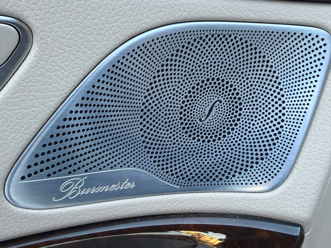 Mercedes-Benz S-Class 4dr Sdn S 550 4MATIC 2015