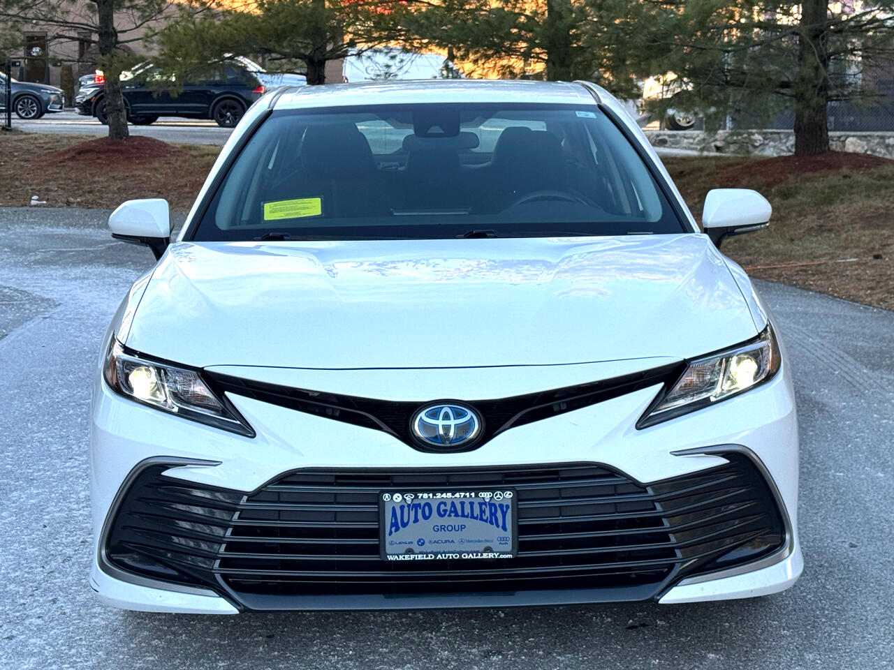 Toyota Camry Hybrid LE CVT (Natl) 2023