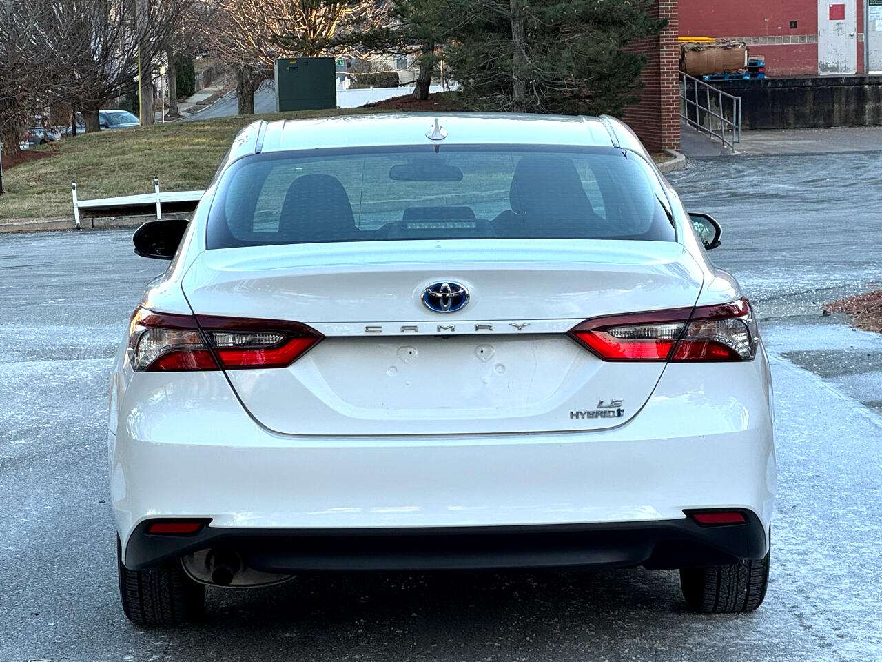 Toyota Camry Hybrid LE CVT (Natl) 2023