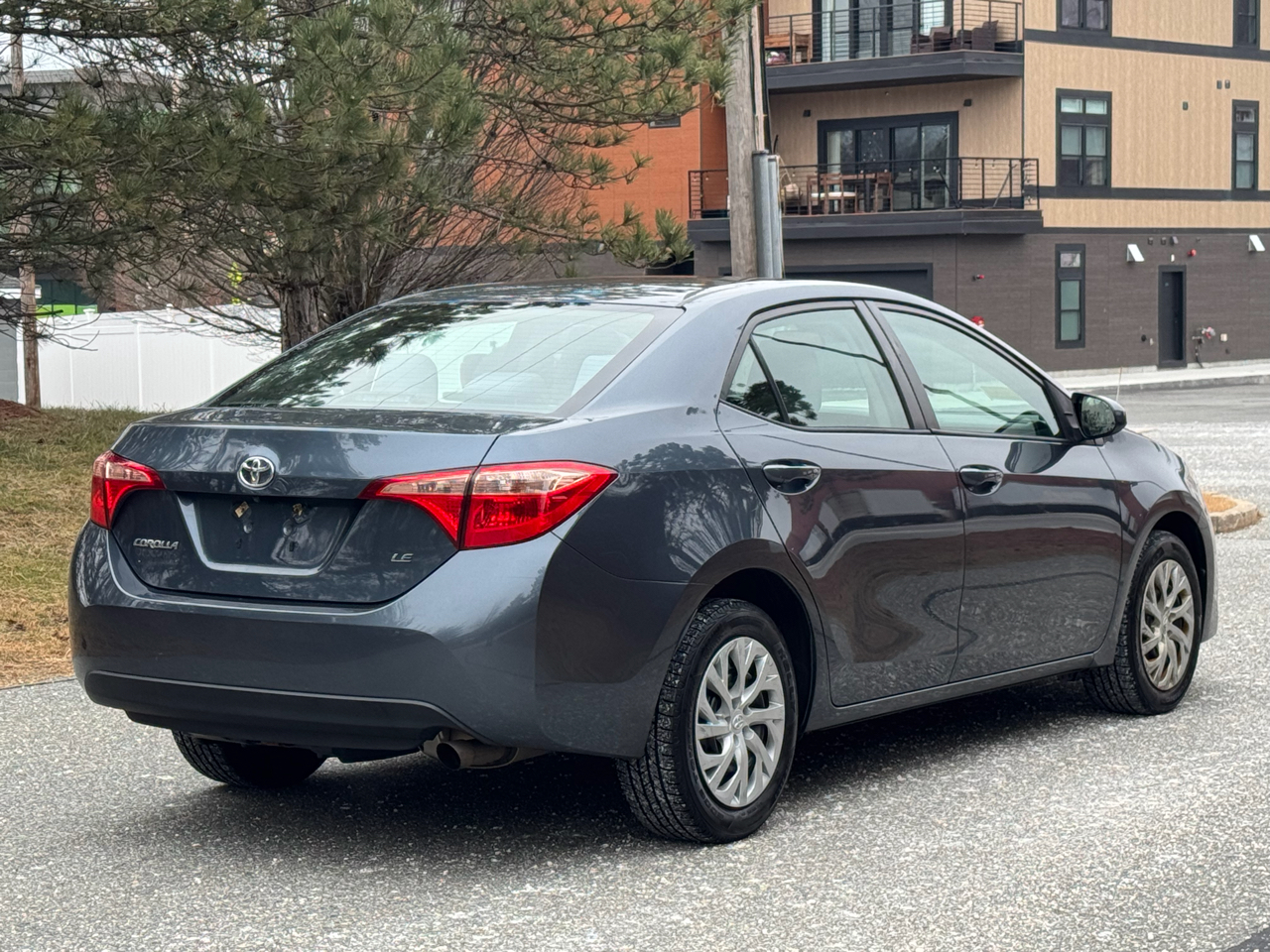 Toyota Corolla LE CVT (Natl) 2018