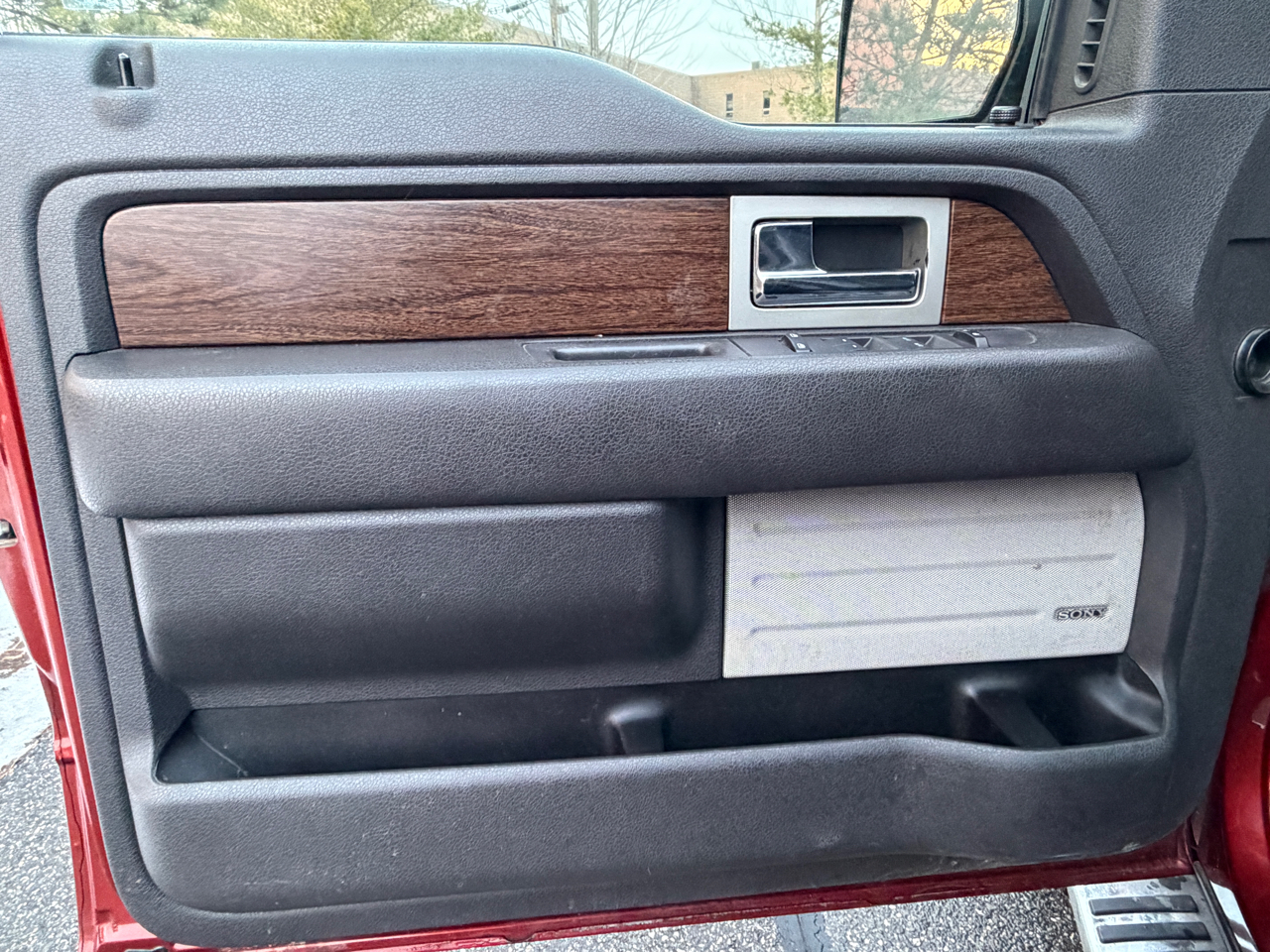 Ford F-150 4WD SuperCrew 145" Lariat 2014