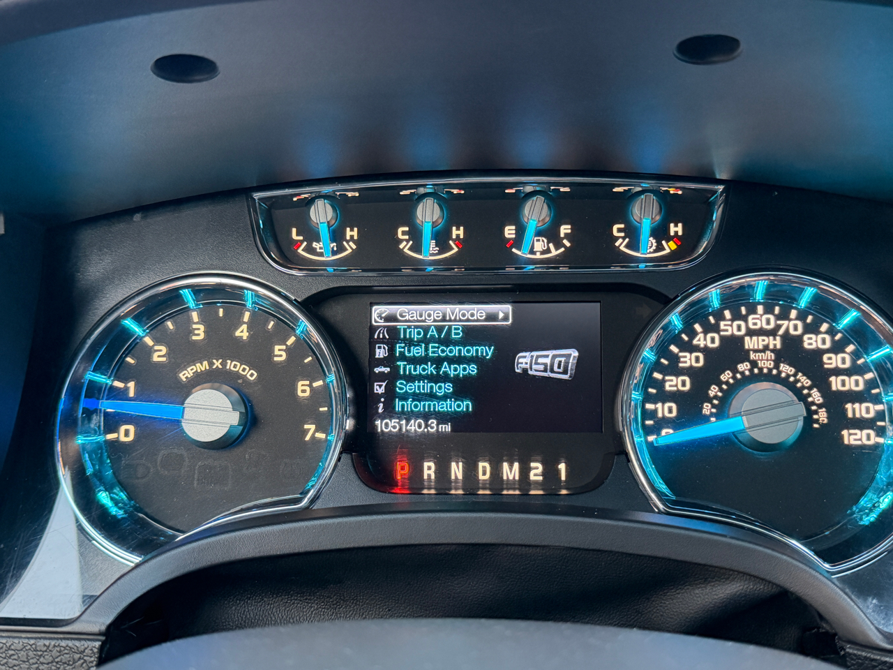 Ford F-150 4WD SuperCrew 145" Lariat 2014