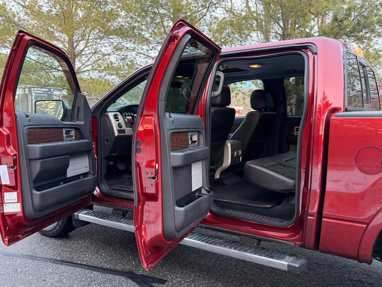 Ford F-150 4WD SuperCrew 145" Lariat 2014