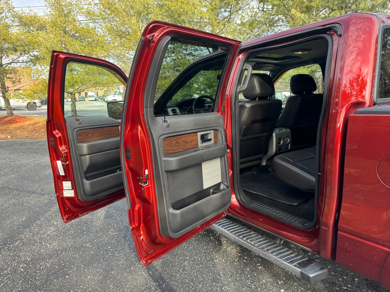 Ford F-150 4WD SuperCrew 145" Lariat 2014