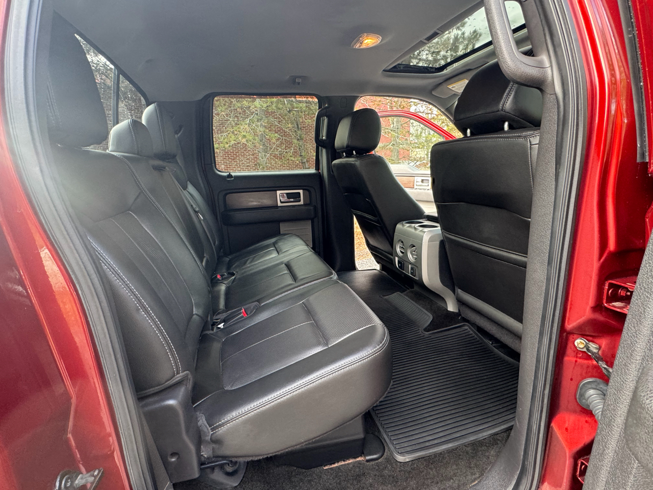 Ford F-150 4WD SuperCrew 145" Lariat 2014