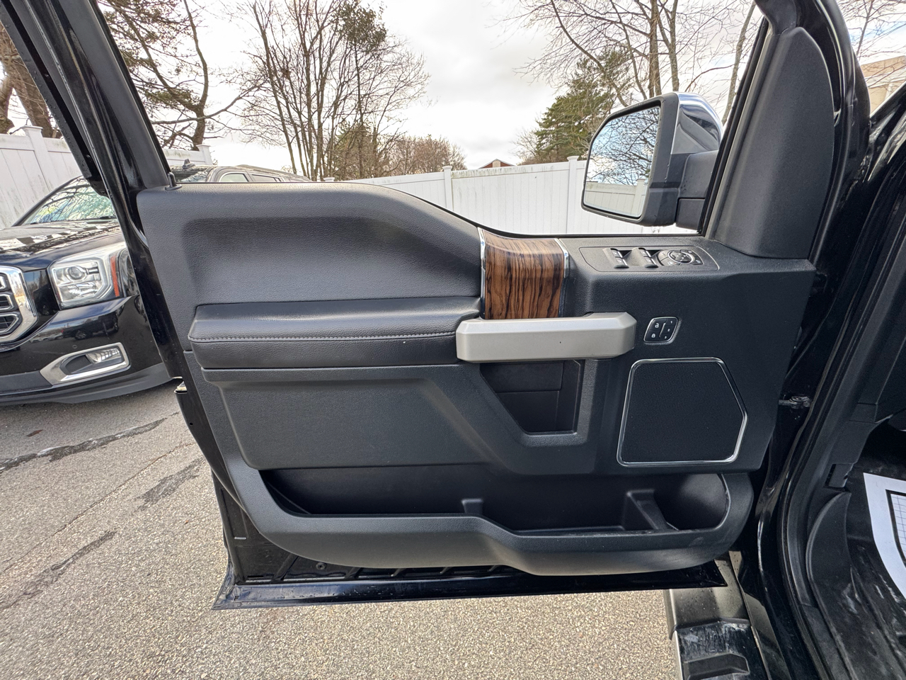 Ford F-150 Lariat 4WD SuperCrew 5.5' Box 2018