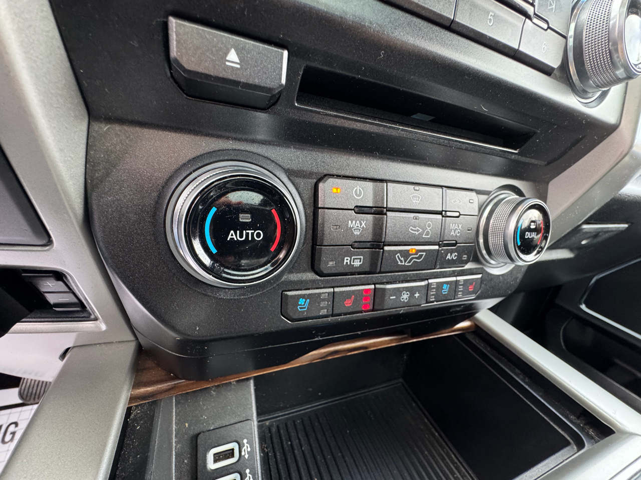 Ford F-150 Lariat 4WD SuperCrew 5.5' Box 2018