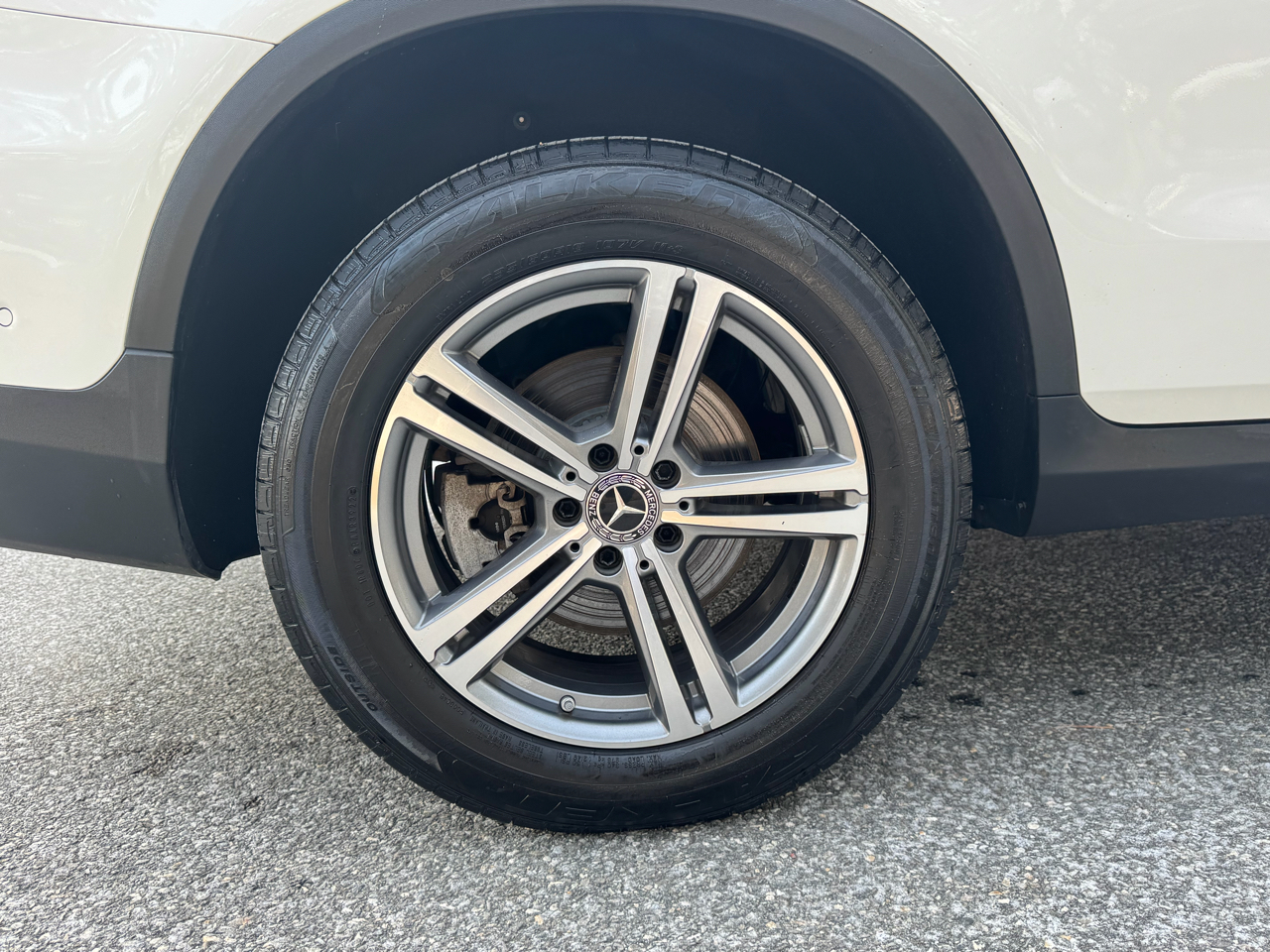 Mercedes-Benz GLC GLC 300 4MATIC SUV 2021