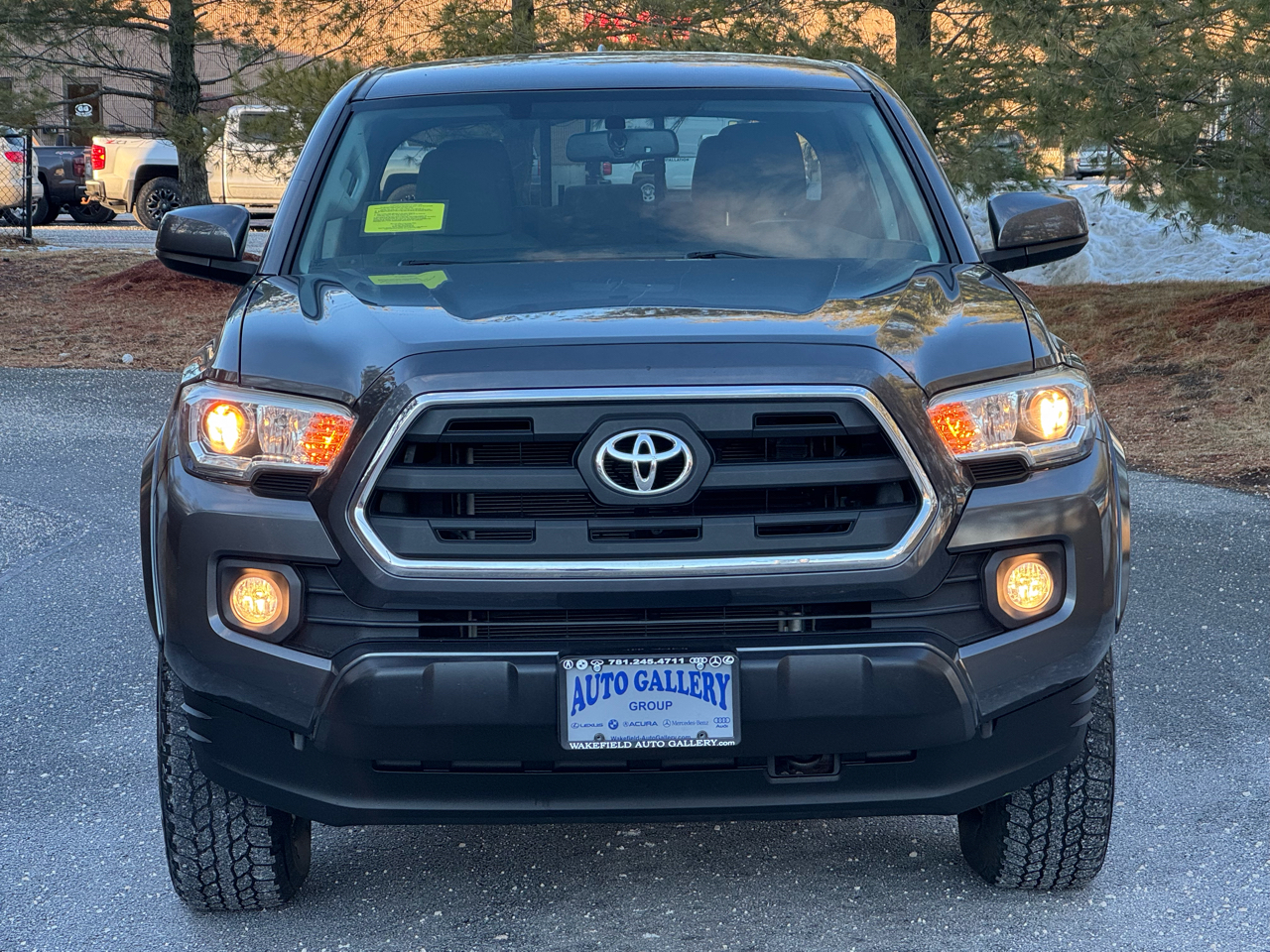 Toyota Tacoma 4WD Double Cab V6 AT SR5 (Natl) 2016