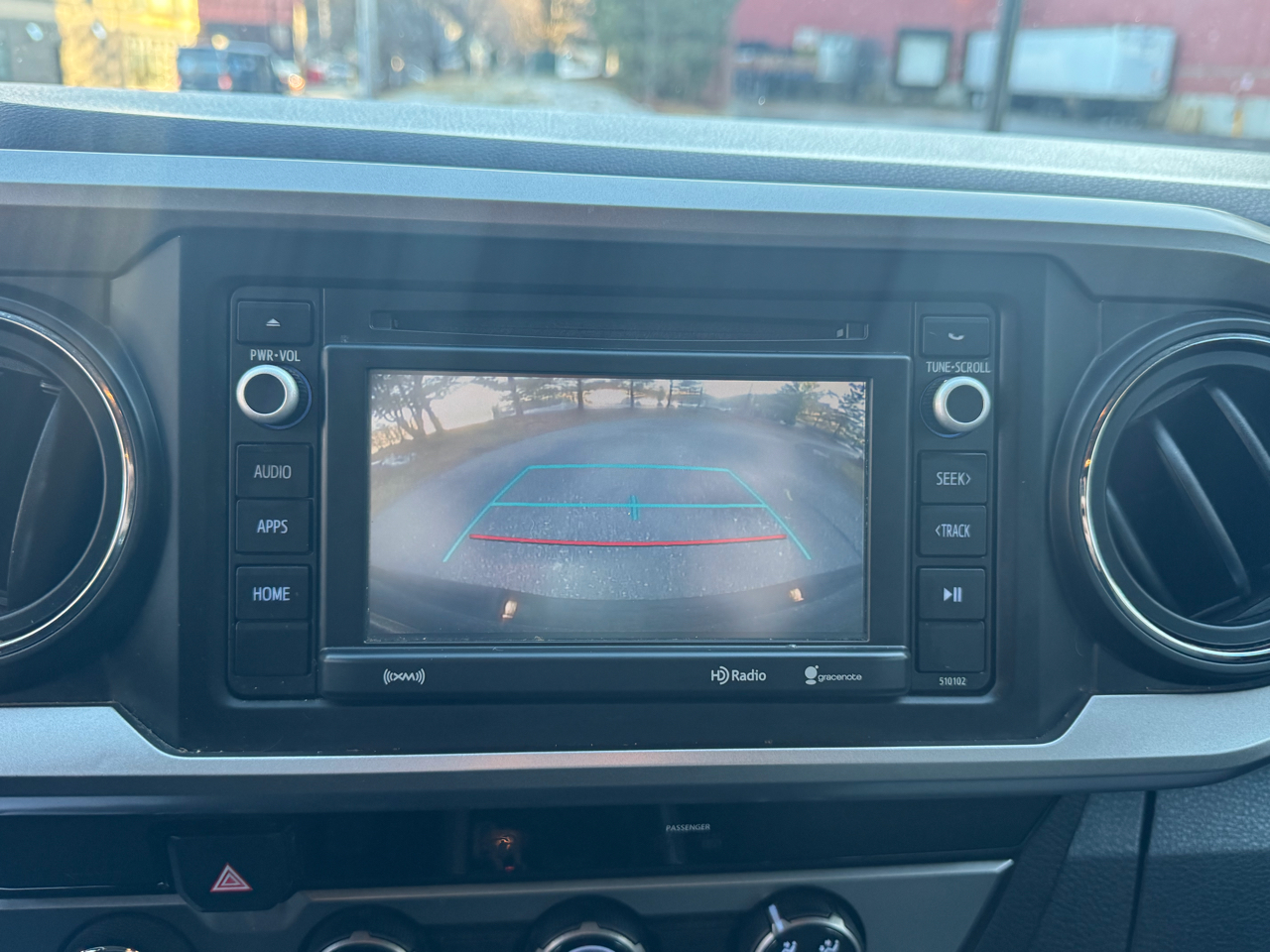 Toyota Tacoma 4WD Double Cab V6 AT SR5 (Natl) 2016