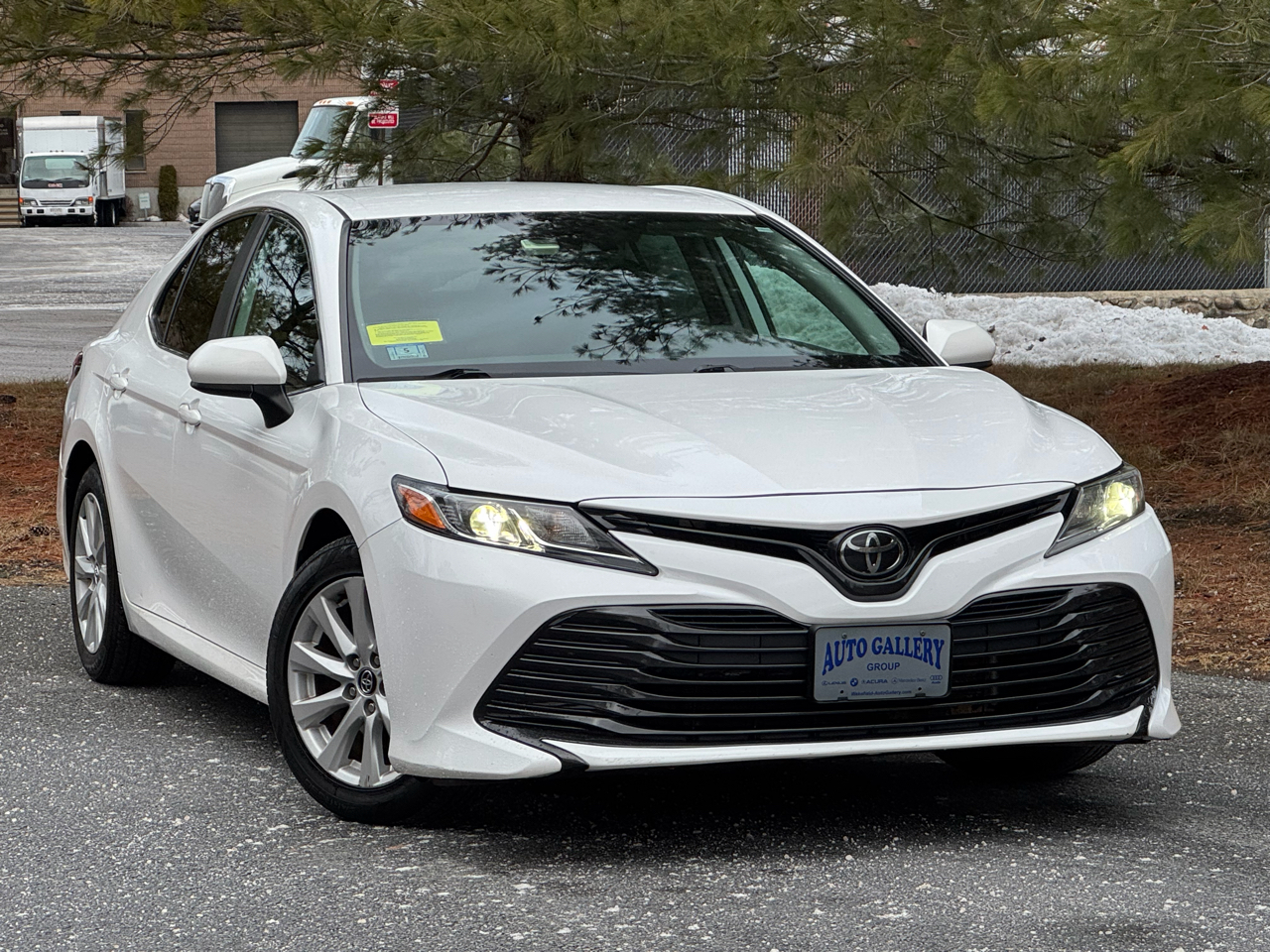 Toyota Camry LE Auto (Natl) 2020