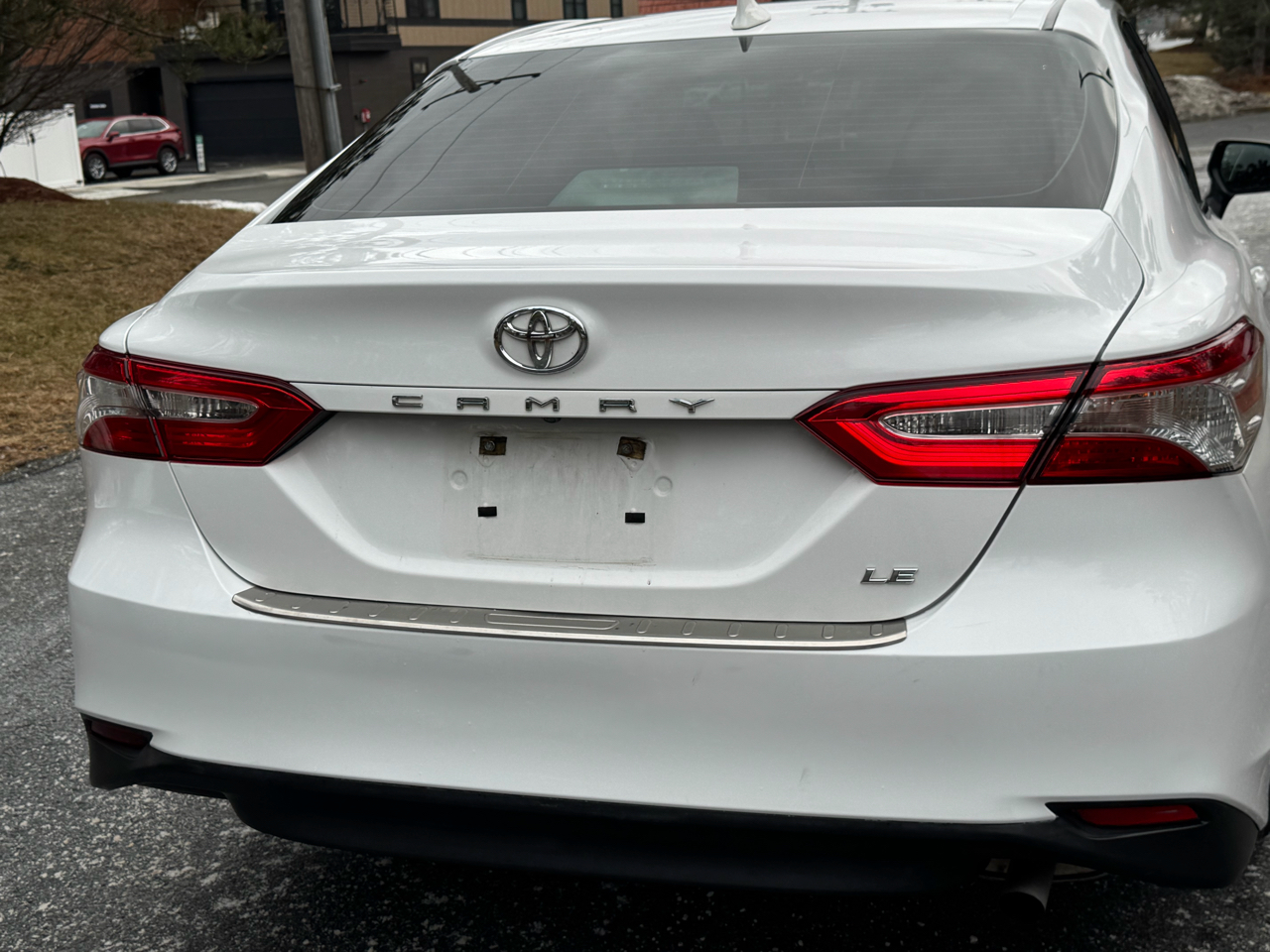 Toyota Camry LE Auto (Natl) 2020