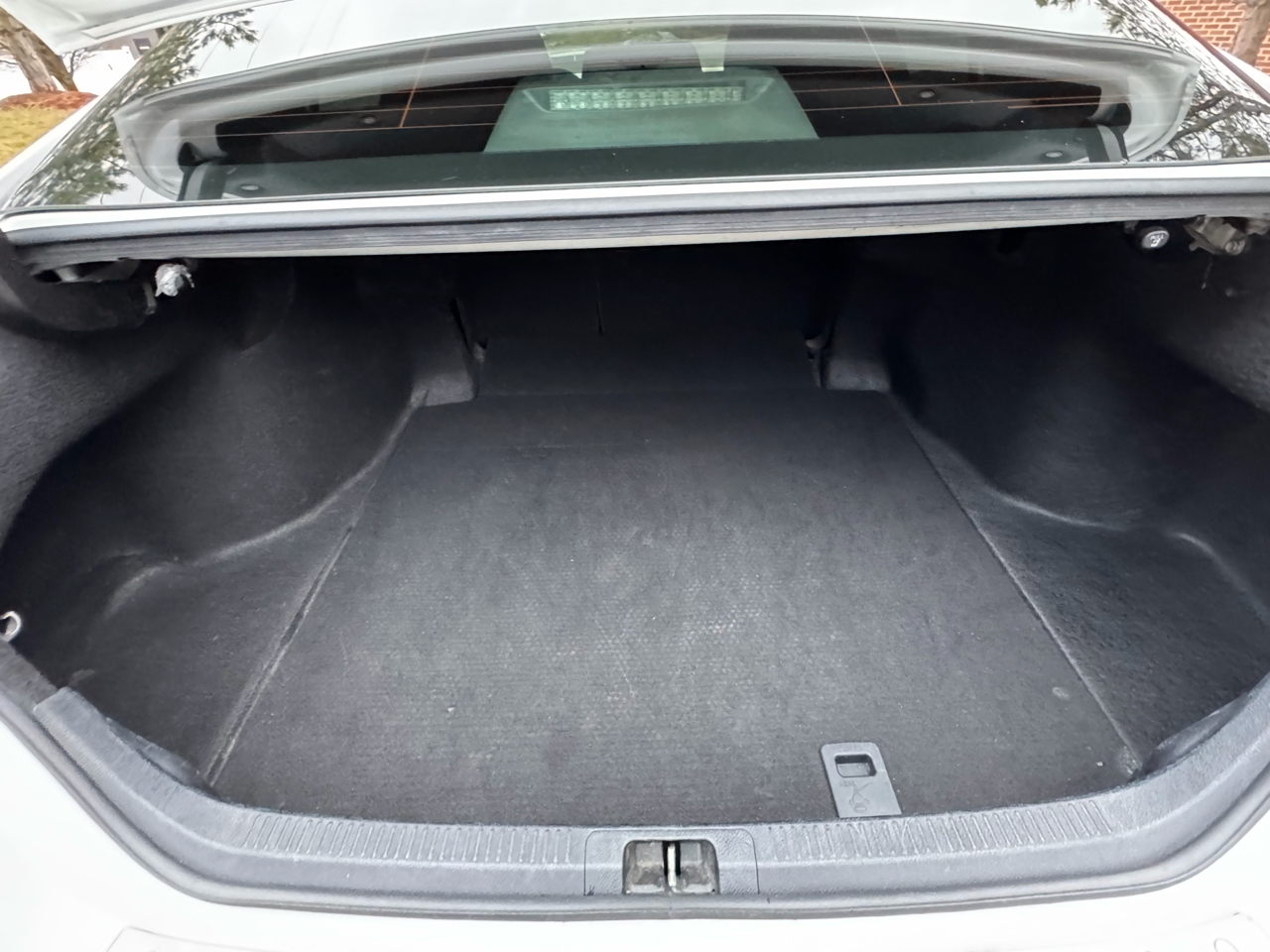 Toyota Camry LE Auto (Natl) 2020