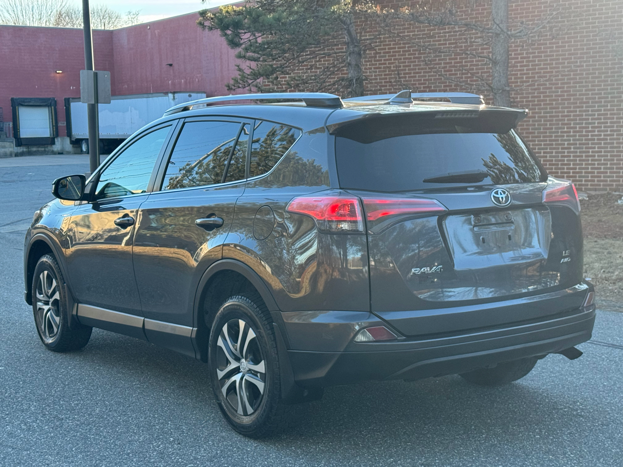 Toyota RAV4  2017