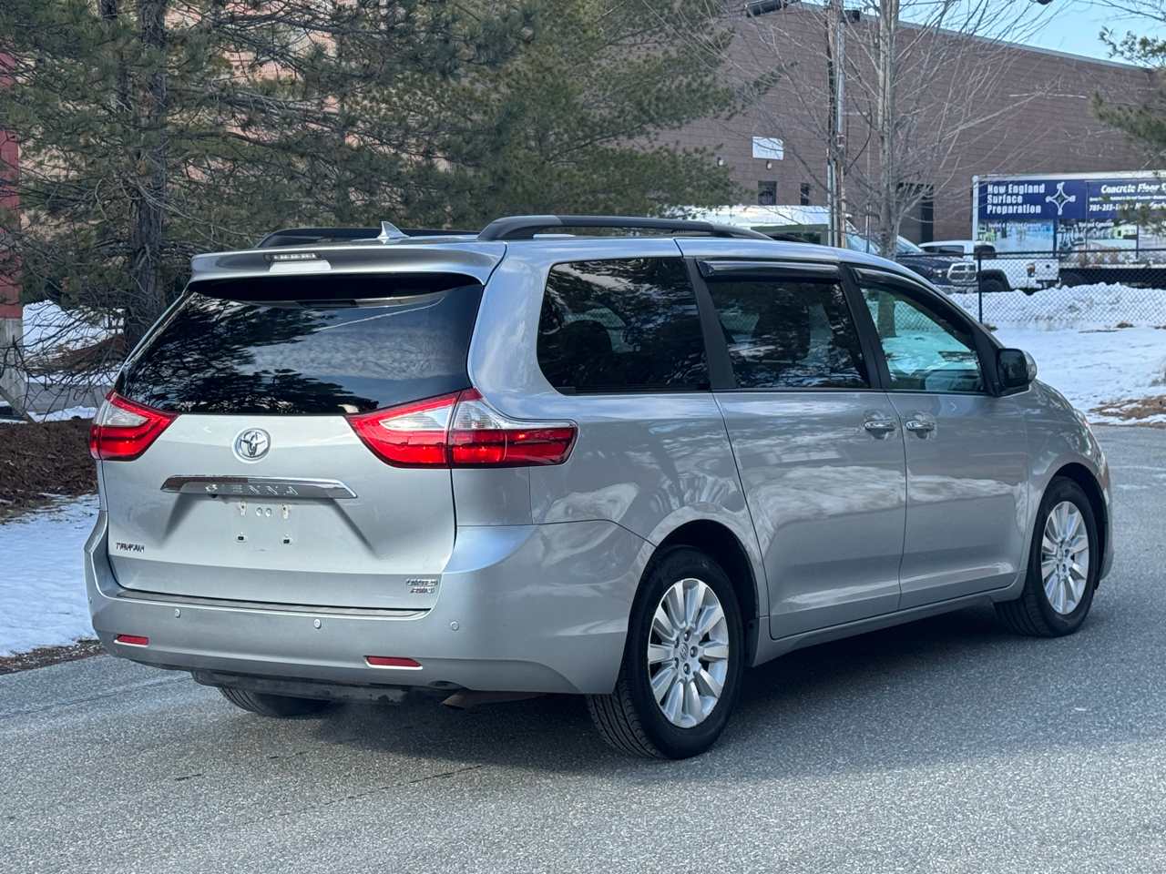 Toyota Sienna 5dr 7-Pass Van Ltd Premium AWD (Natl) 2015