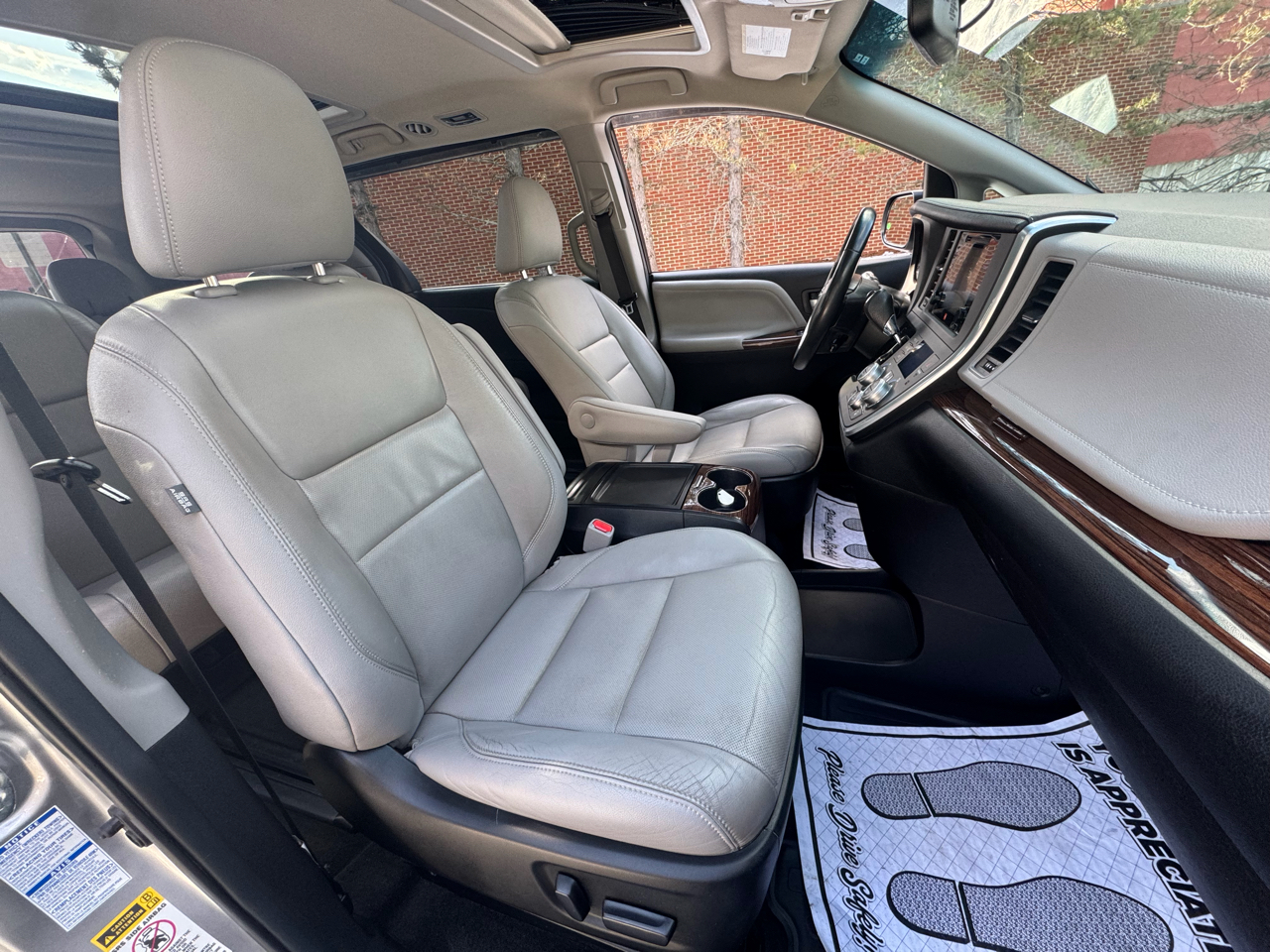 Toyota Sienna 5dr 7-Pass Van Ltd Premium AWD (Natl) 2015