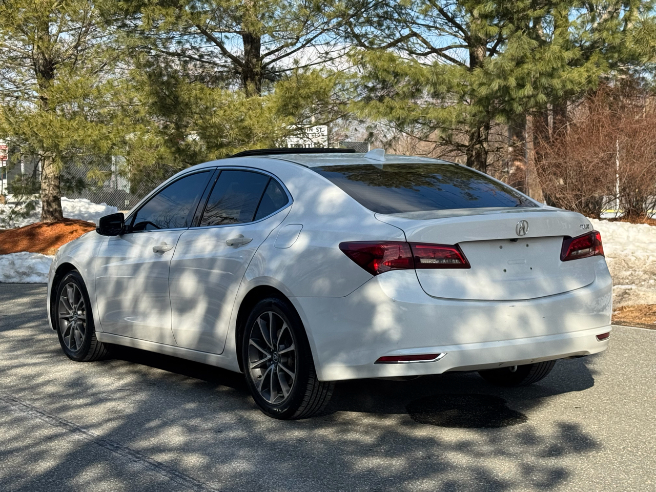 Acura TLX 4dr Sdn FWD V6 Tech 2015