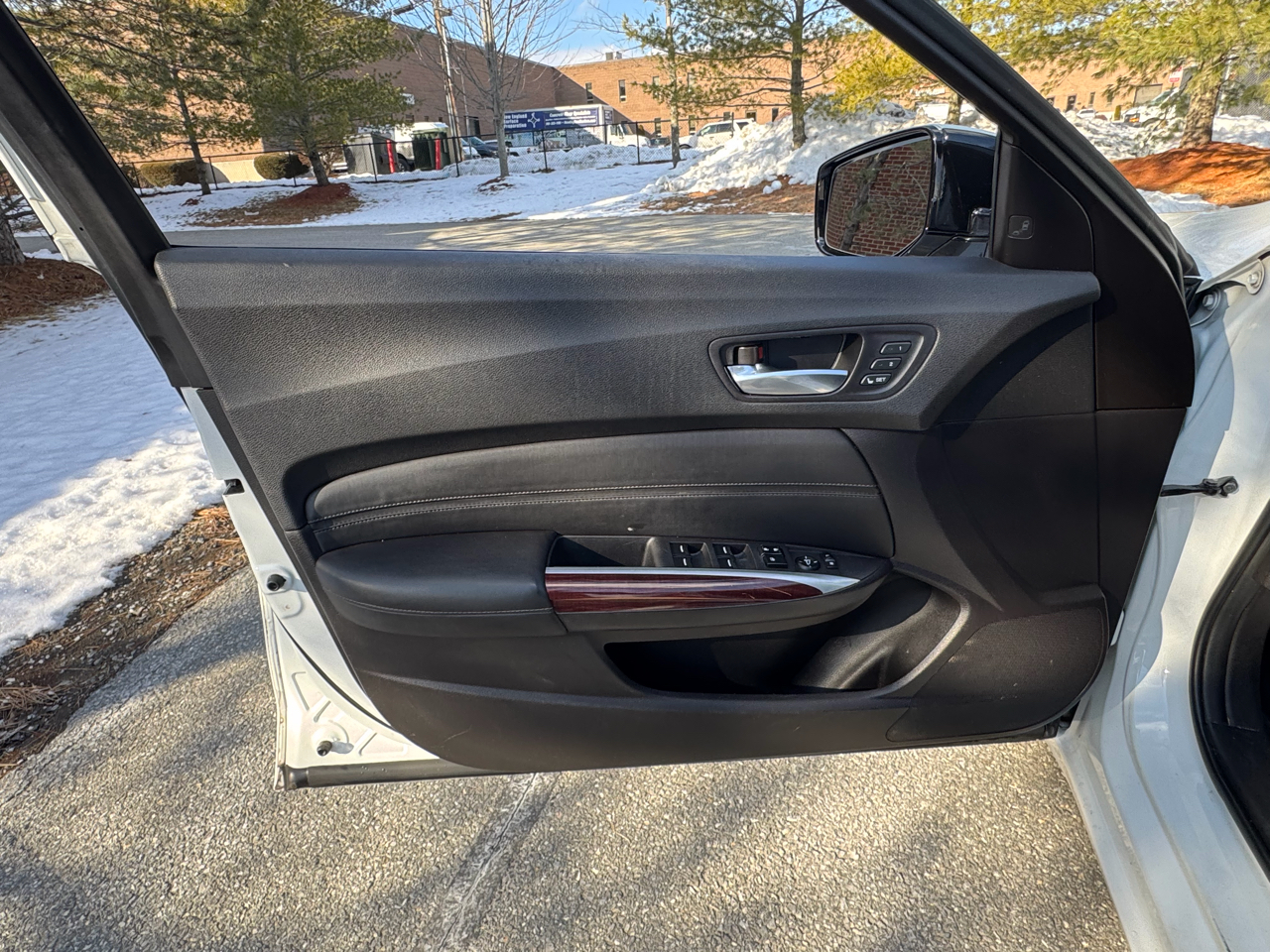 Acura TLX 4dr Sdn FWD V6 Tech 2015